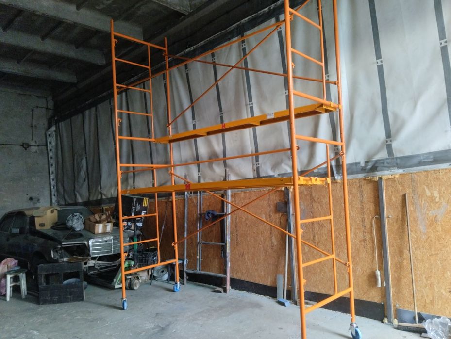 Rusztowanie elewacyjne drabinkowe