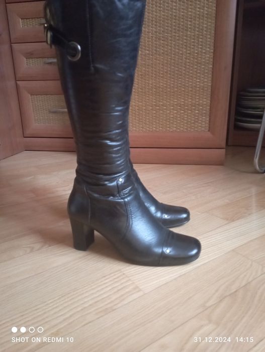 Продам чоботи димісизонні