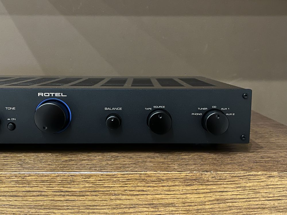 Wzmacniacz stereo ROTEL RA-10 / Idealny/ Piękne brzmienie