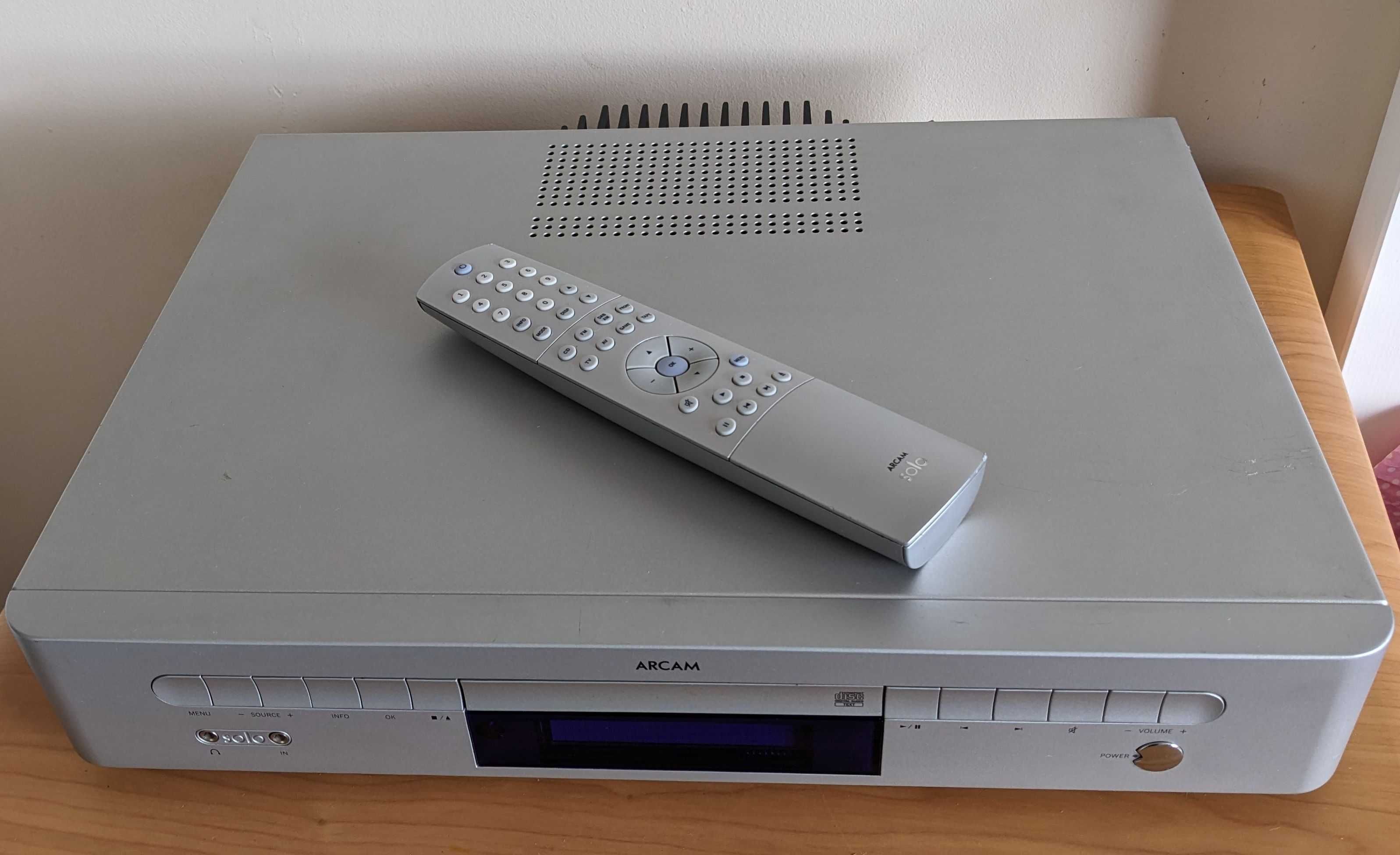 Kombajn multimedialny Arcam Solo wzmacniacz/tuner/CD