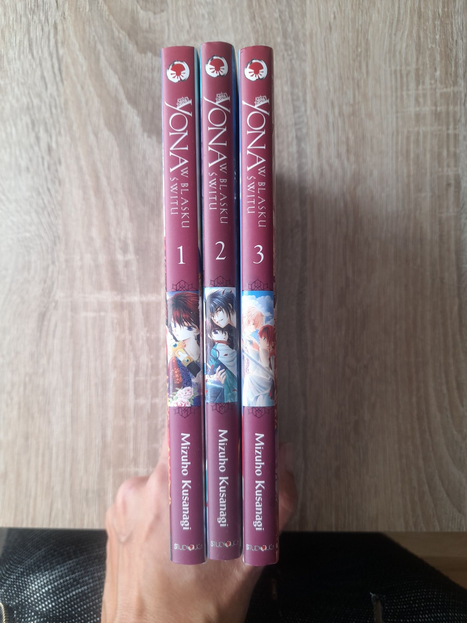 Manga YONA cz.1-3 komiksy bdb