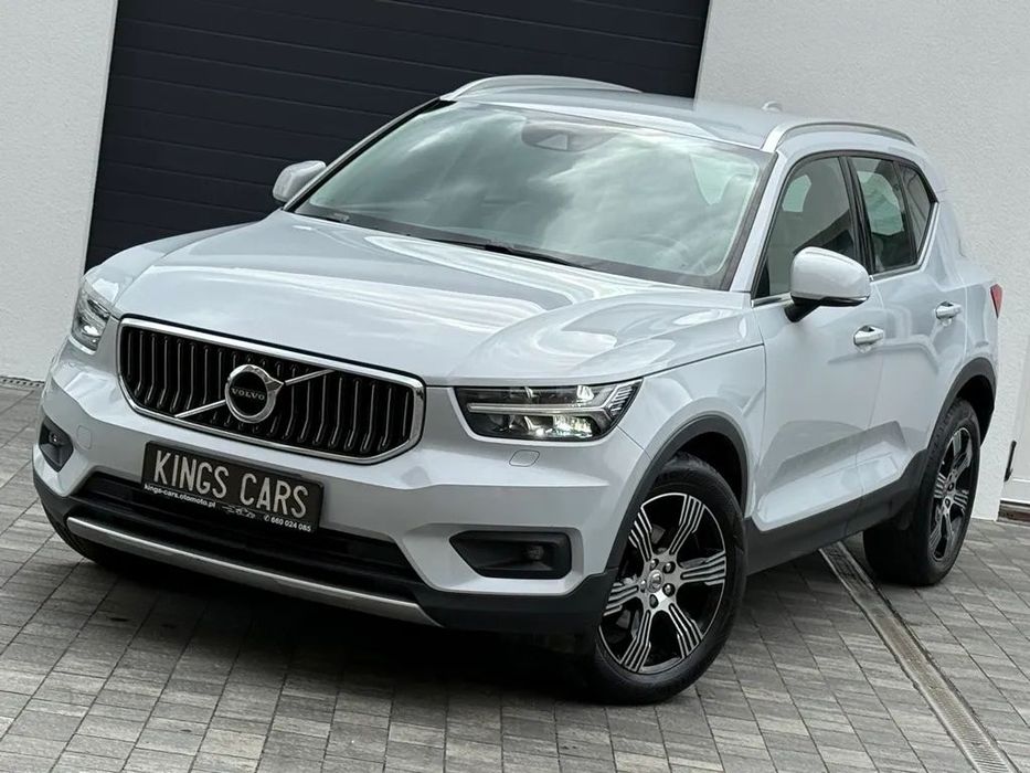 Volvo XC 40 INSCRIPTION ! SKÓRA ! FULL LED ! EL.Klapa ! Alus18 ! Petarda
