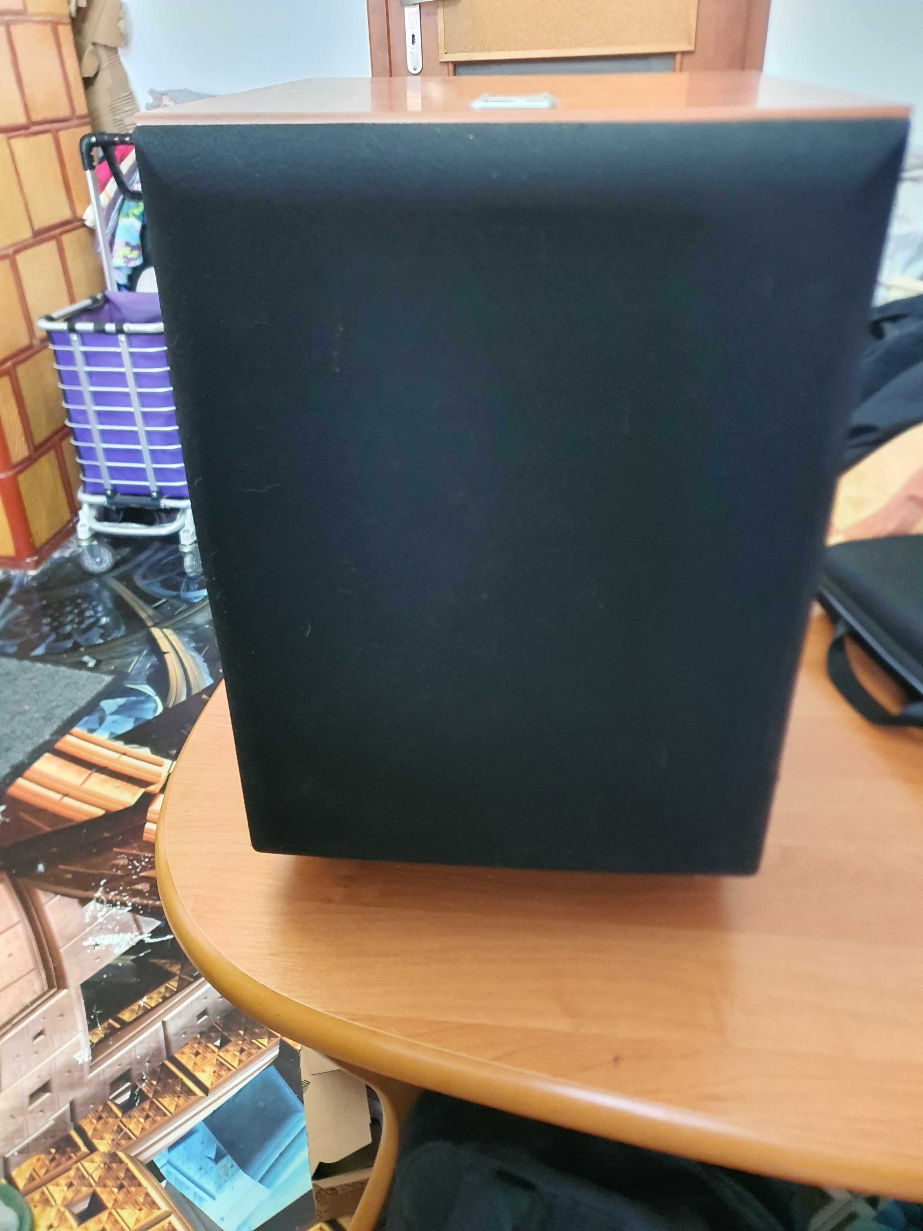 Mocny Subufer aktywny z wzmacniaczem JBL Northridge E Series E150P/230