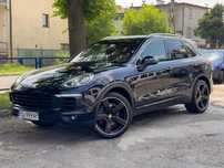 Porsche Cayenne Faktura VAT 23% Salon Polska bezwypadkowy