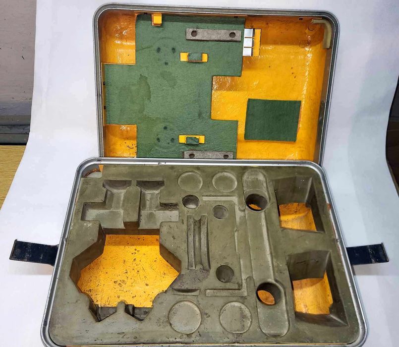 Pudło po instrumencie ZEISS