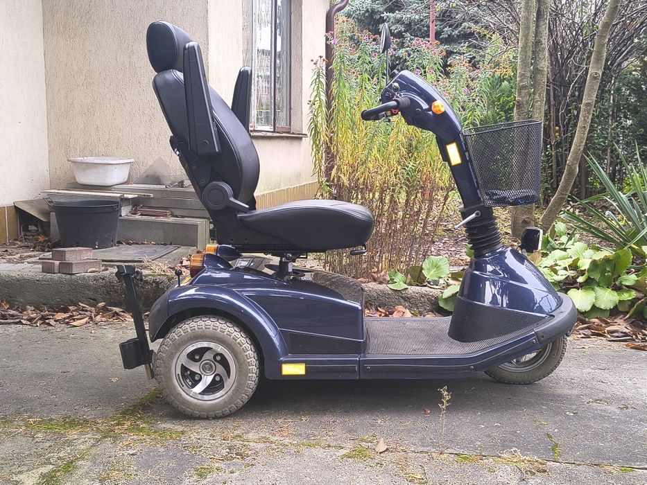 Skuter trójkołowy, Luna