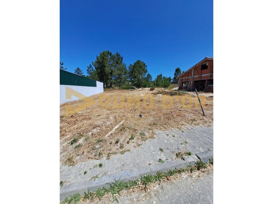 Lote Terreno em Vale da Pedra - Cartaxo