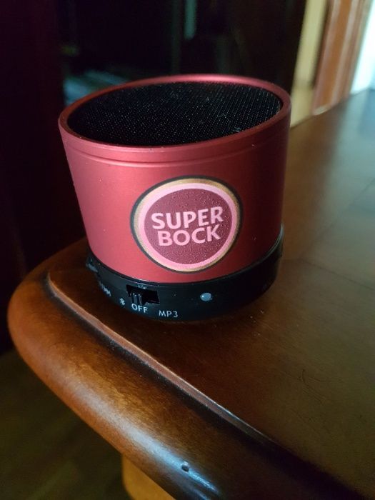 Coluna SUPERBOCK Bluetooth e por cabo