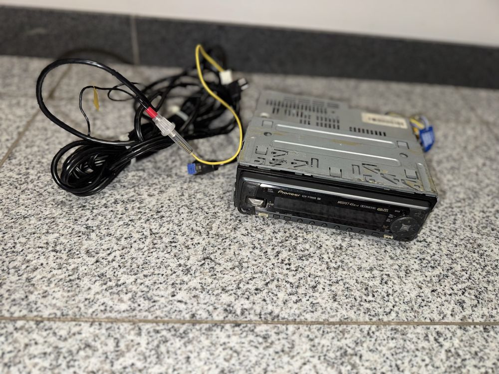 Spredam radio pioneer keh-p7800r razem z zmianarka cdx-p25