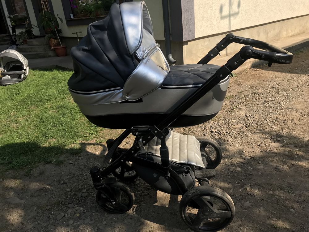 Дитяча коляска 2в1 „Baby Pram„ в чудовому стані , ціна договірна.