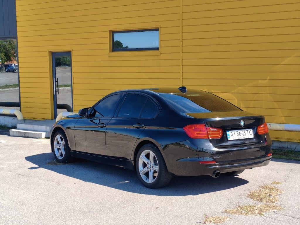 BMW F30 2015 рік задній привід