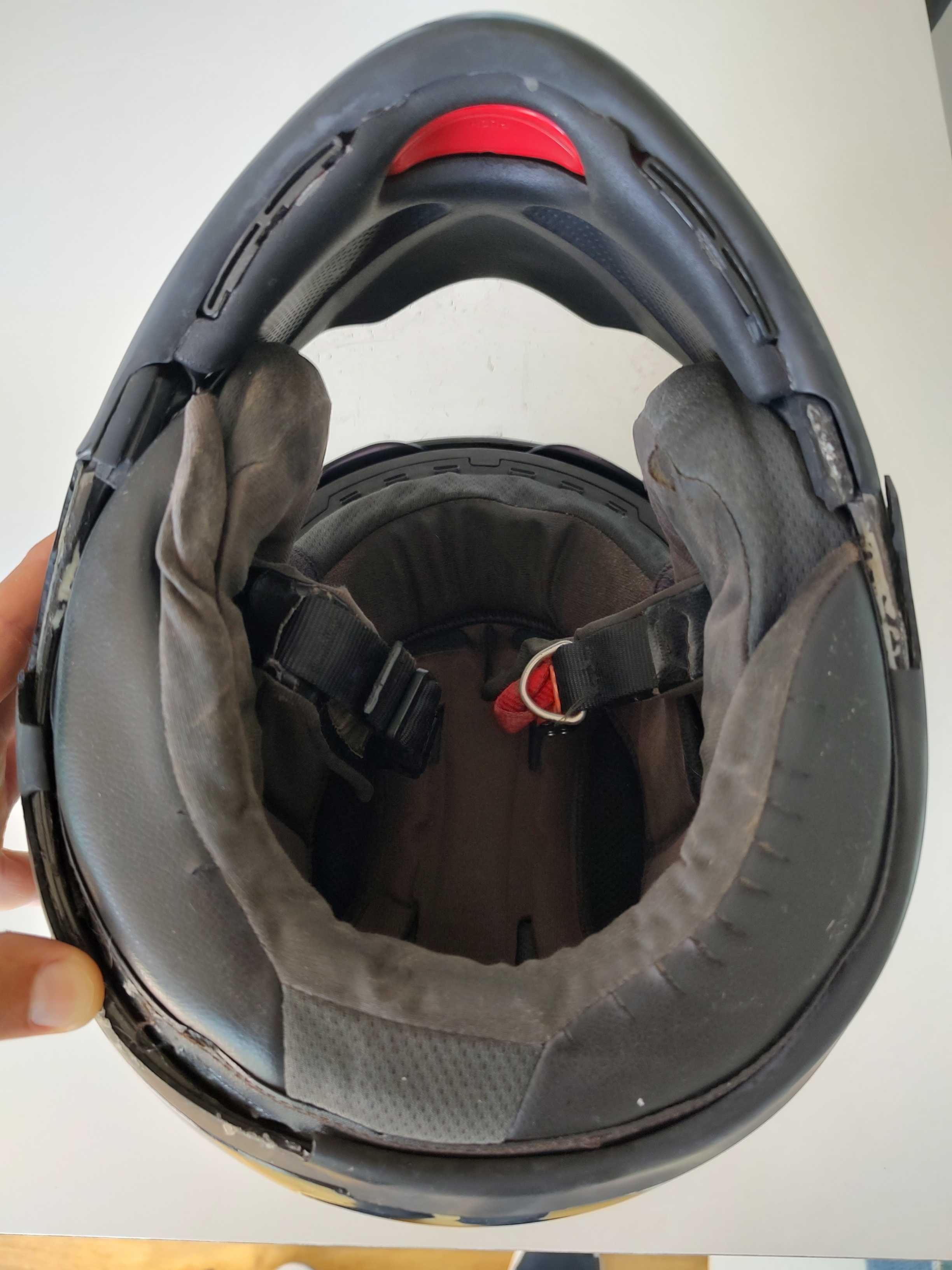 Capacete de Mota Airoh