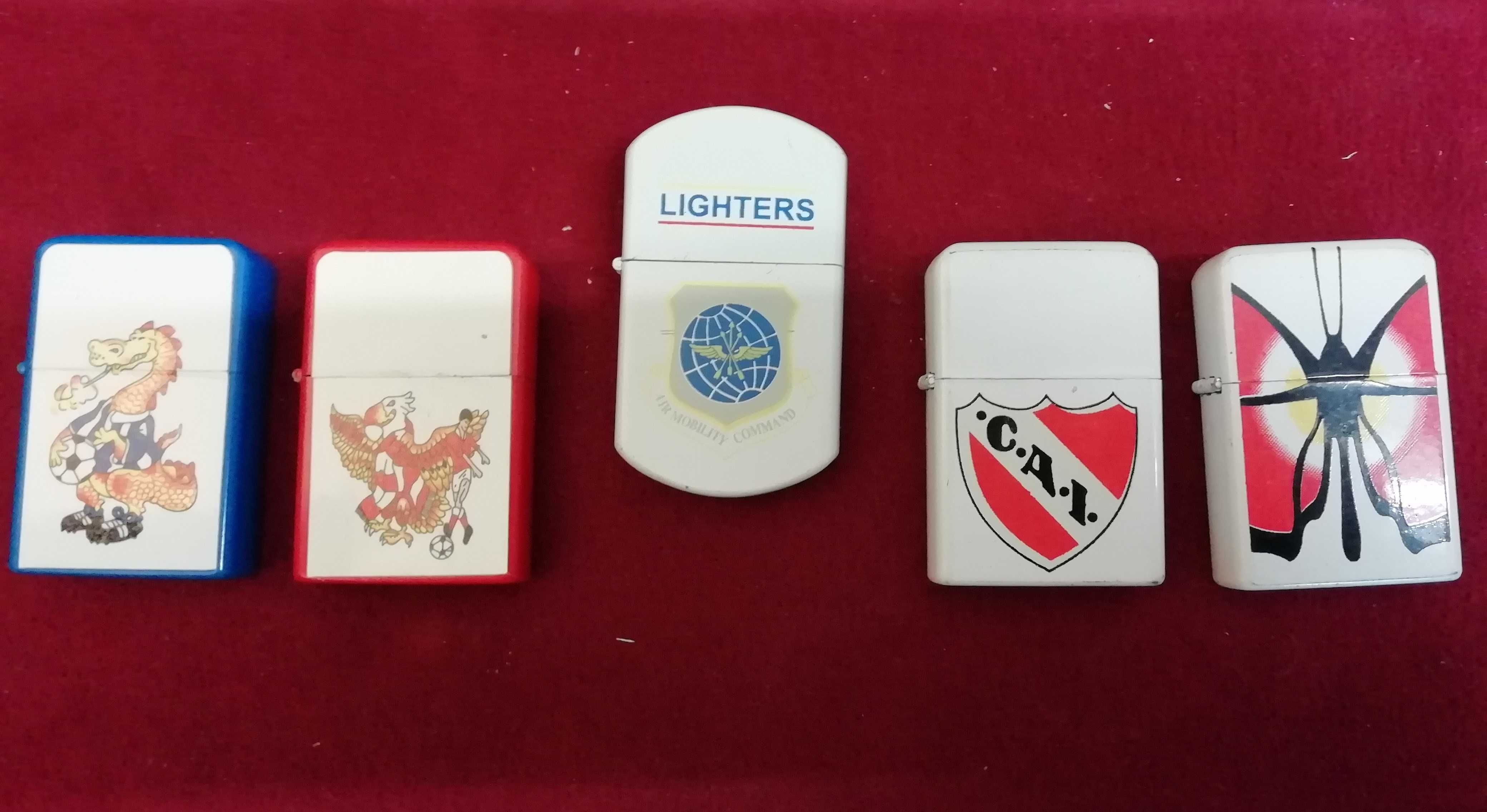 Isqueiros tipo Zippo (x26)- Em bom estado, revistos, de colecionador