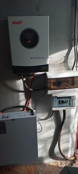 Встановлення джерела безперебійного живлення