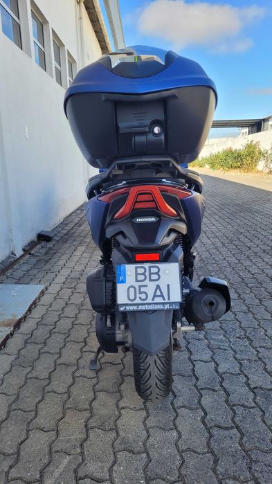 Honda Forza 125cc 2023 como nova com top case