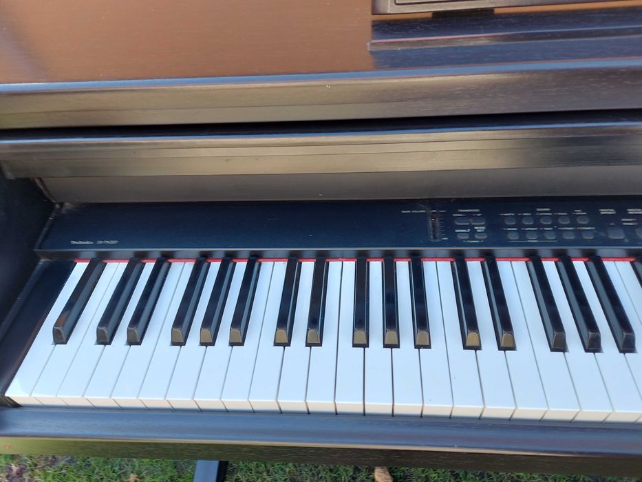 pianino cyfrowe Technics SX-PX207