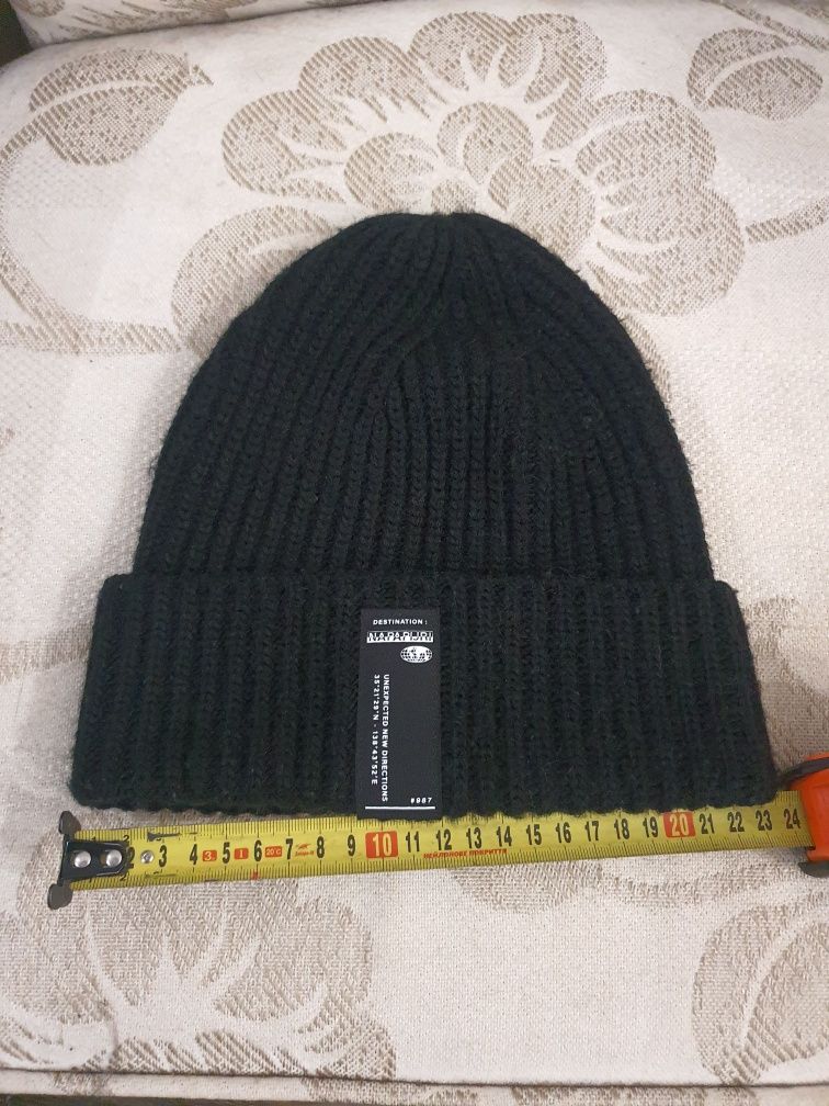 Шапка  теплая Adidas. Шерсть.
