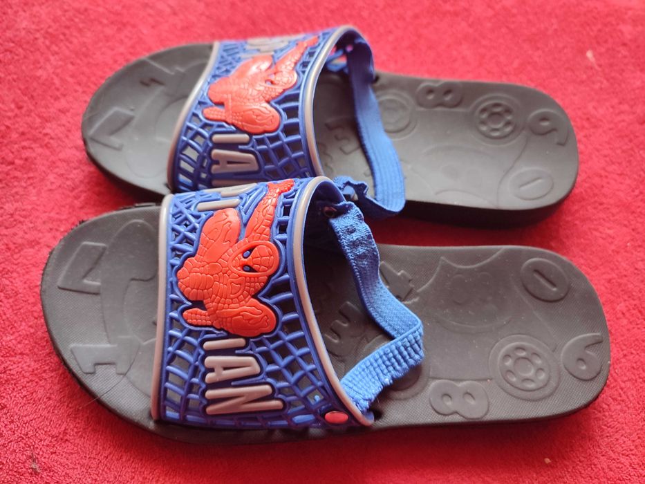 Дитячі тапки гумові розмір 29, б/у