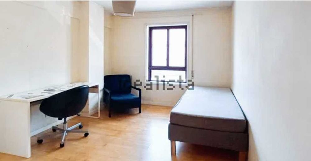 Apartamento T3 em Leça da Palmeira na 2° linha do mar