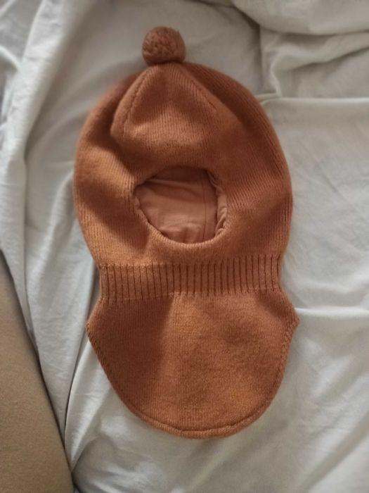 Karmelowa kominiarka z wełny merino niemowlęca