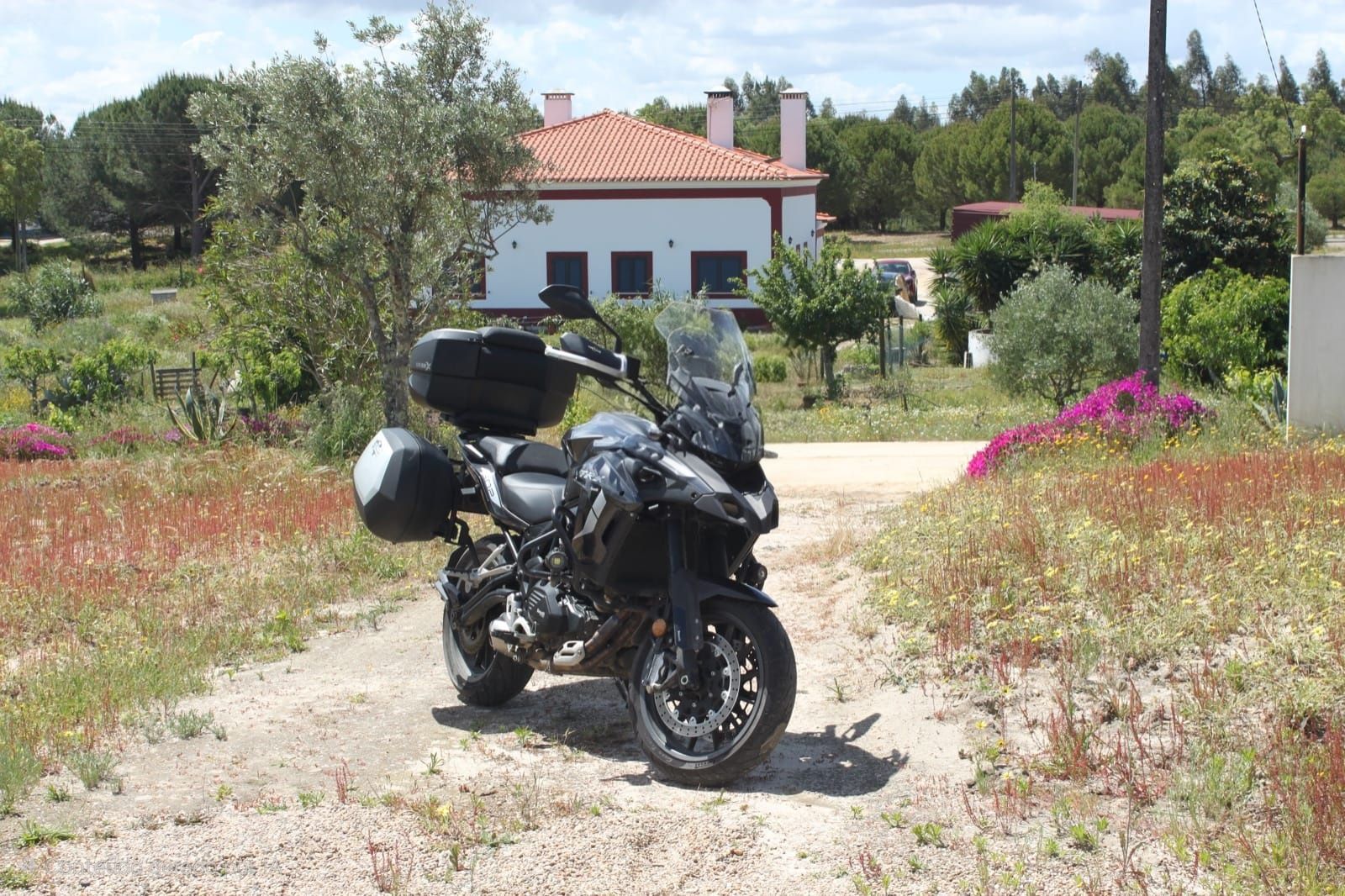 Moto TRK 502 - poucos KMs