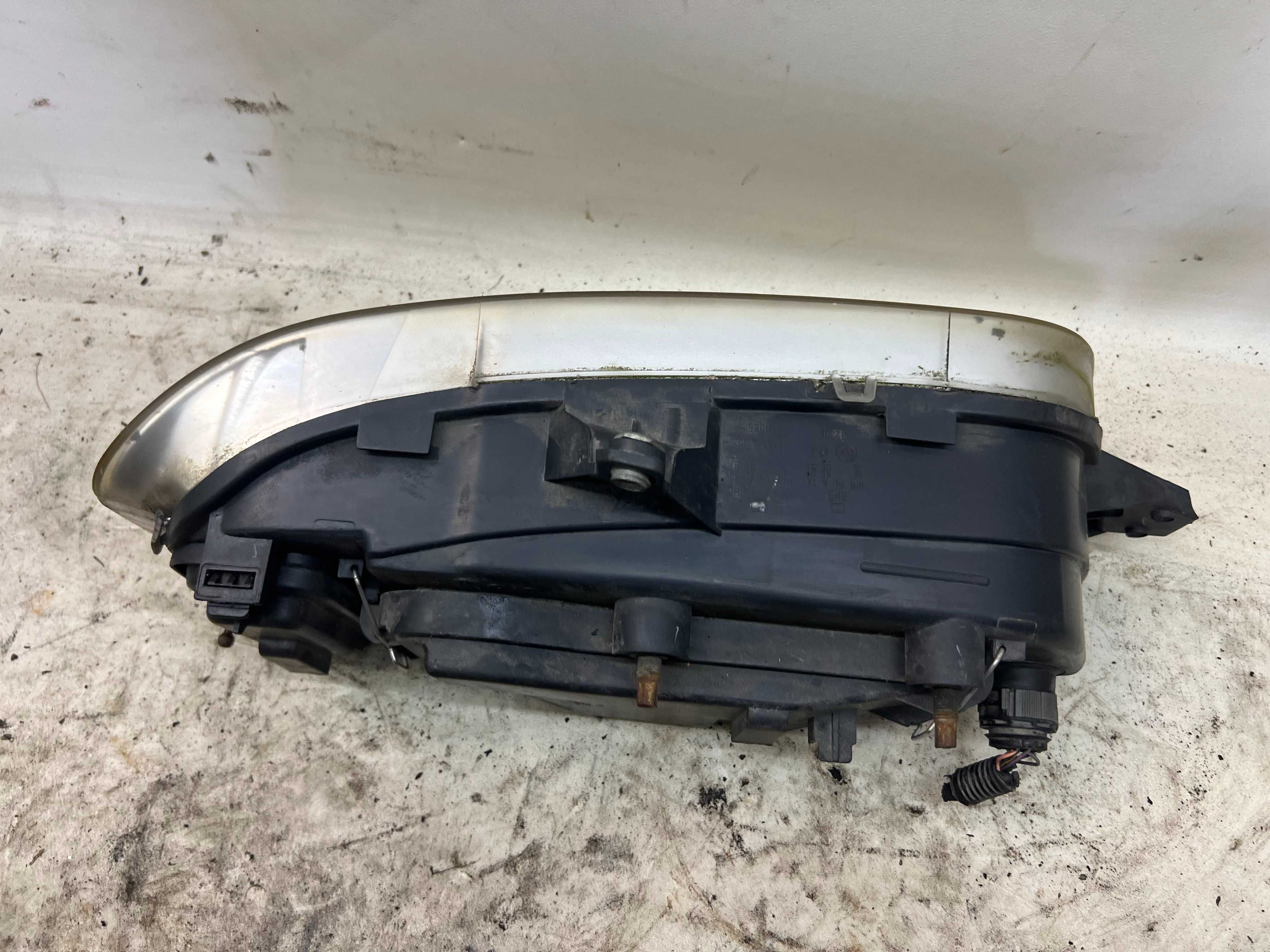 Fiat Ducato Boxer I Jumper I FL Reflektor Lampa Lewy Przód Przednia LP