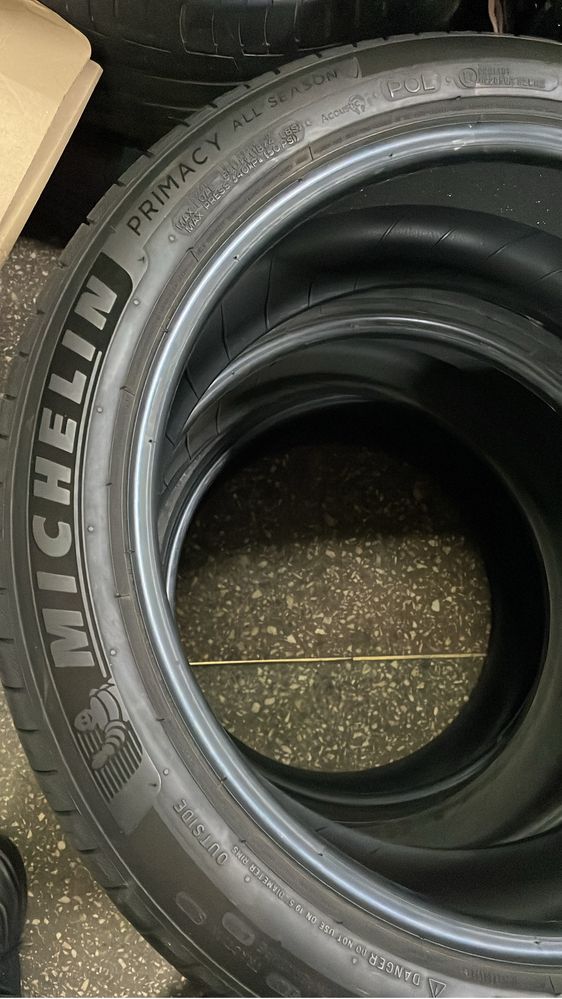 Резина Michelin 245/45R19 нова