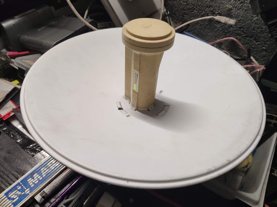 Ubiquiti PowerBeam M5 PBE-M5-300 22dBi AirMax MIMO