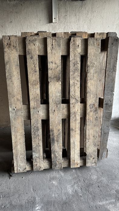 Palety 120 cm x 80 cm