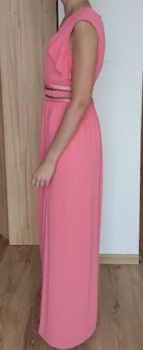 Różowa sukienka maxi z ozdobną talią L'AF rozmiar 34