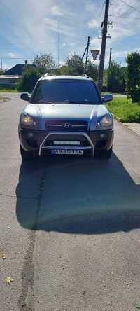 Tucson 2.0crdi 4wd 6ступка