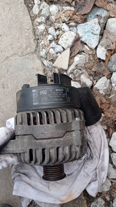 Продам запчасти БМВ Е38