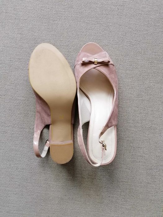 Новые удобные  кожаные босоножки, сабо мюлли Mango