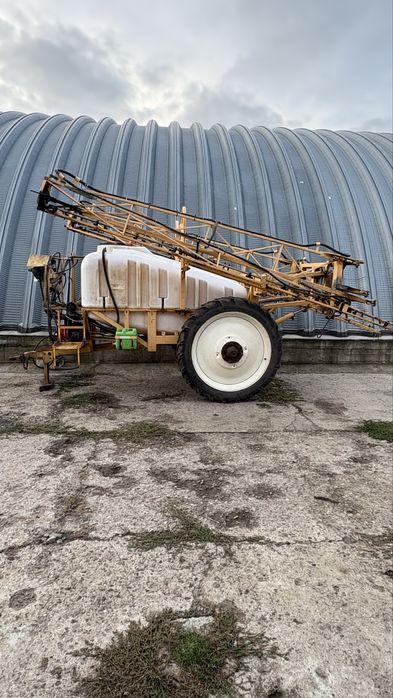 Оприскувач опа-2000