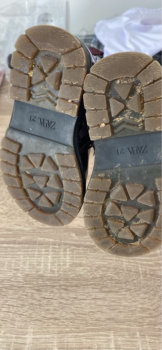 Bota de menina da zara