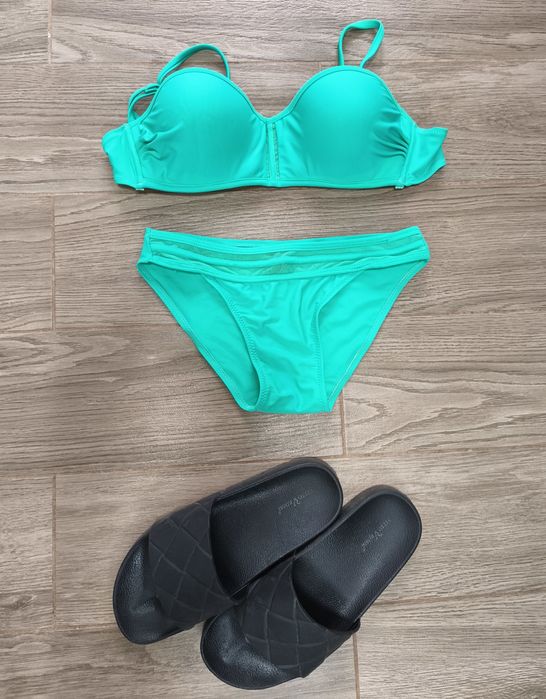 Продам купальники та білизну