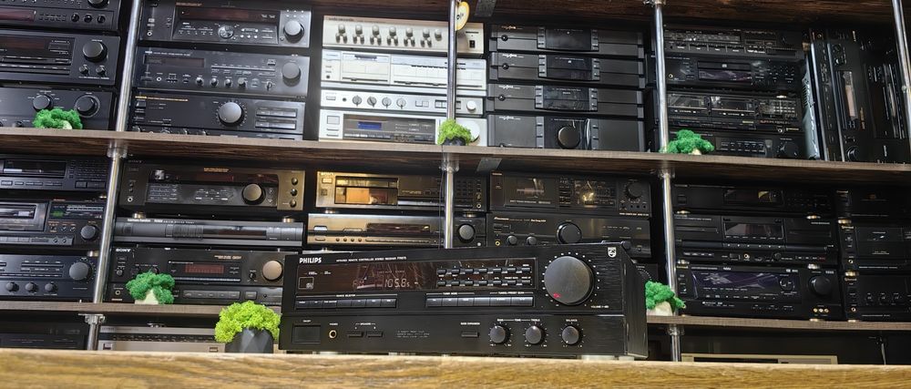 Ресивер Philips FR675/8Ω