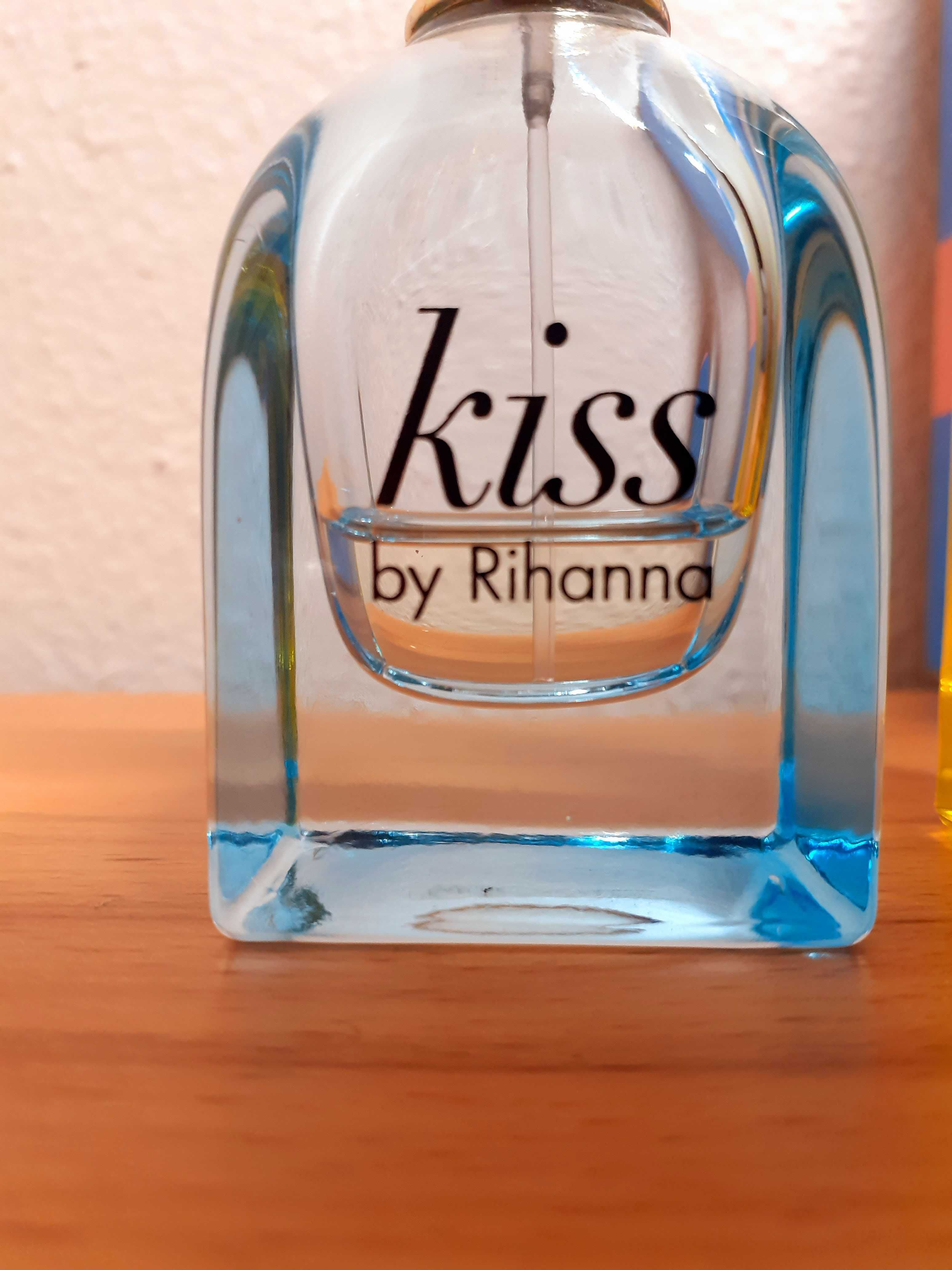 unikat Eau de Rochas Escapade Au Soleil edt, Kiss by Rihanna edp