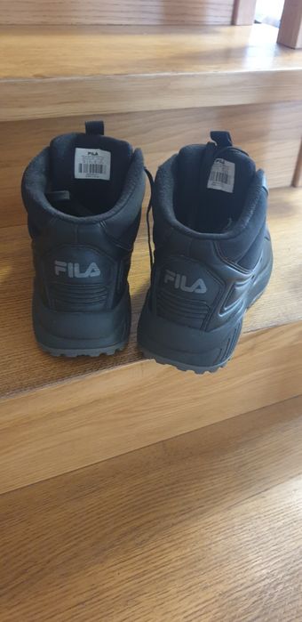 Продам ботинки Fila