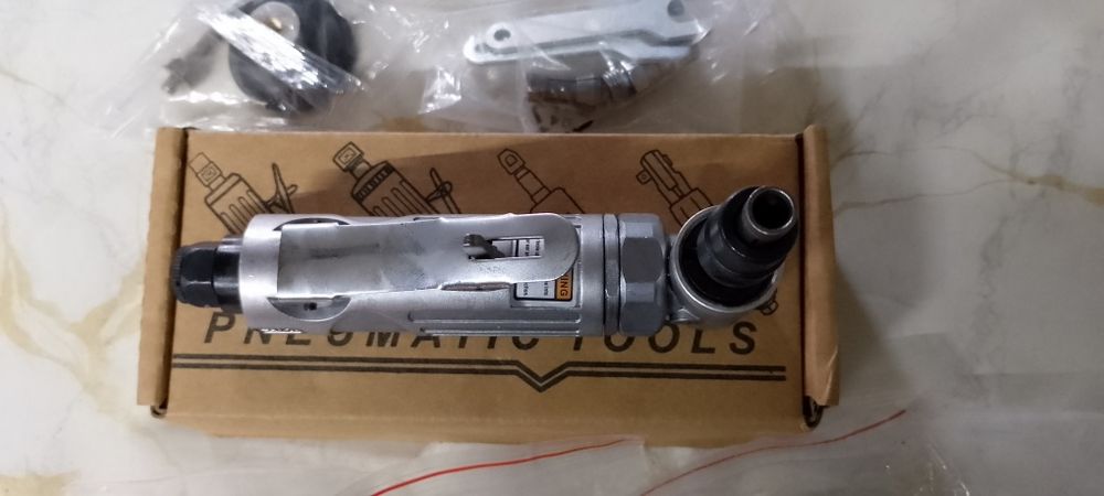 Пневматическая шлефовальная машинка