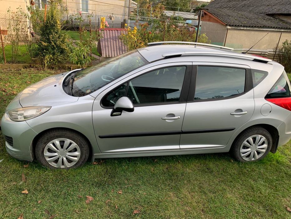 Peugeo  207