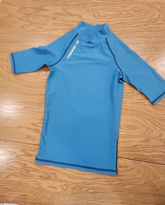 T-shirt bluzka do pływania wąska 140 146