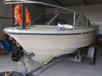 barco pesca e recreio Coronet 17