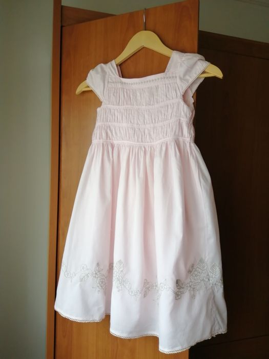 Vestido rosa bebé em meio linho da Mayoral