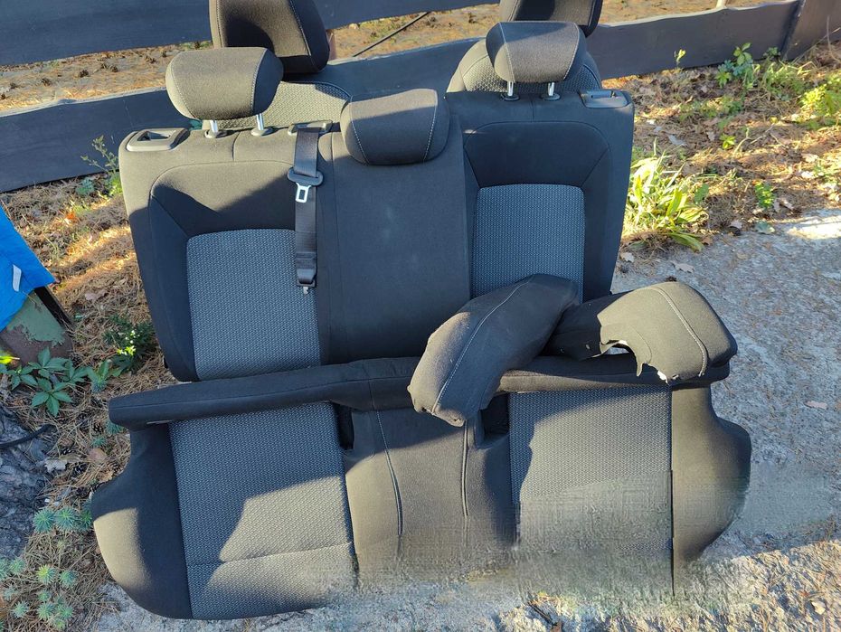 Insignia B fotele kpl + boczki