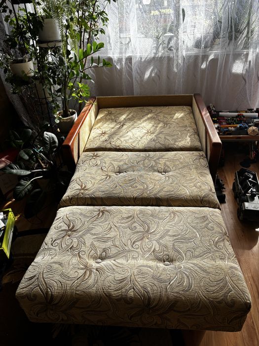 Fotel jednoosobowy rozkladany (funkcja spania)