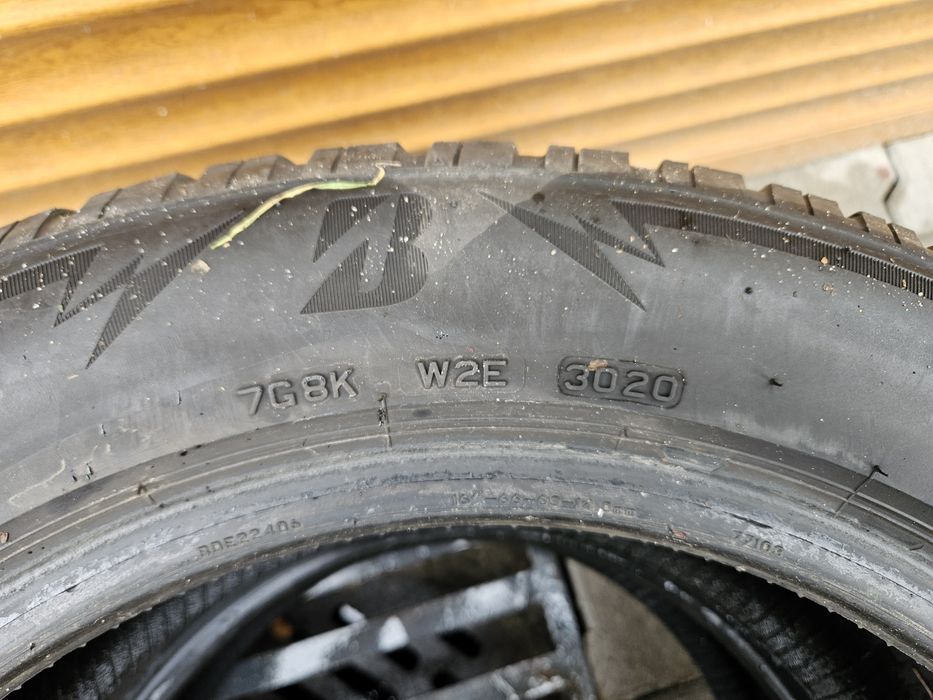 Opony zimowe Bridgestone 205/55/16