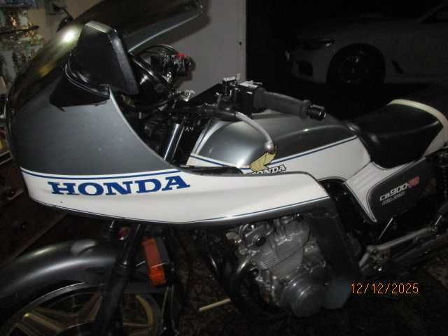 vendo mota honda Bol dor 900 F2