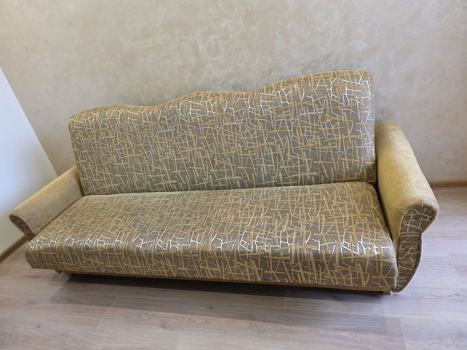 Диван книжка 4000грн.