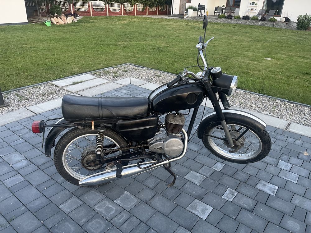 Sprzedam   W S K 125